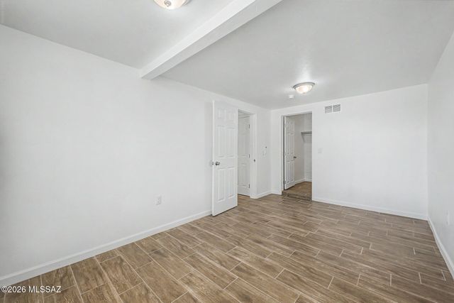 325 W District Street, Tucson, AZ 85714