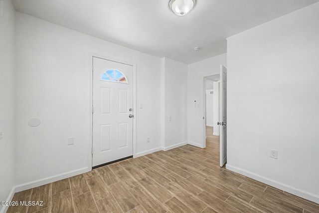 325 W District Street, Tucson, AZ 85714