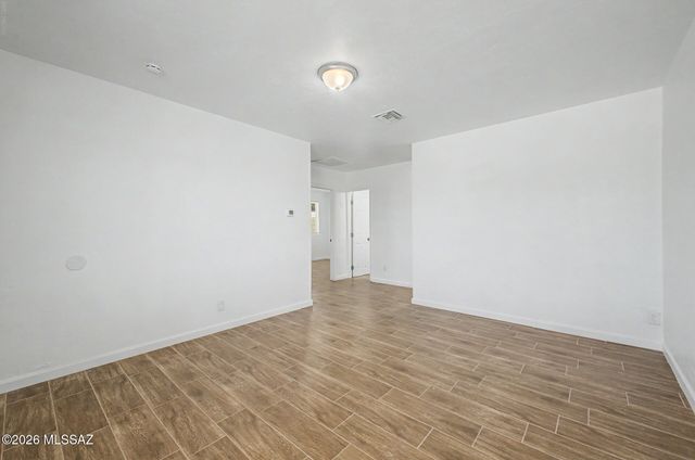 325 W District Street, Tucson, AZ 85714