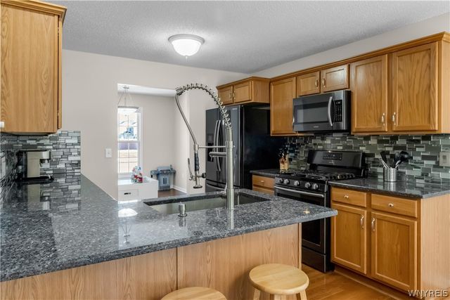 6464 White Oak, Hamburg, NY 14085