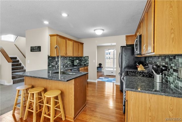 6464 White Oak, Hamburg, NY 14085