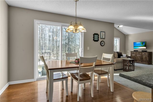 6464 White Oak, Hamburg, NY 14085