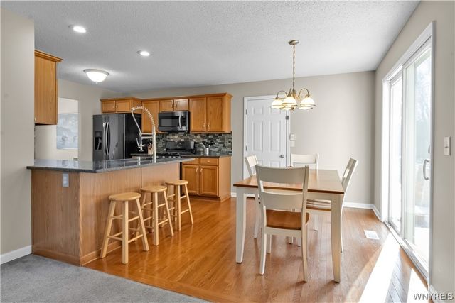 6464 White Oak, Hamburg, NY 14085