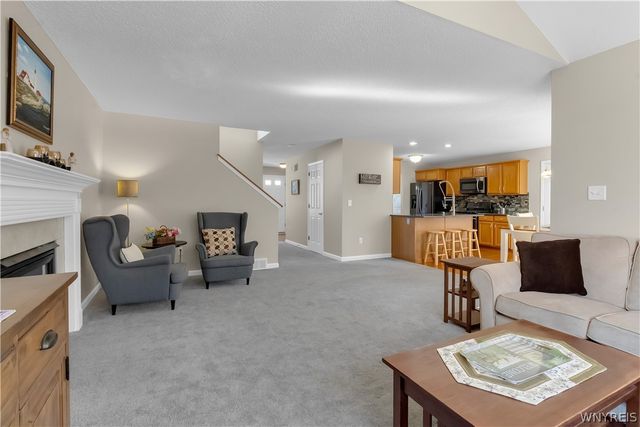 6464 White Oak, Hamburg, NY 14085