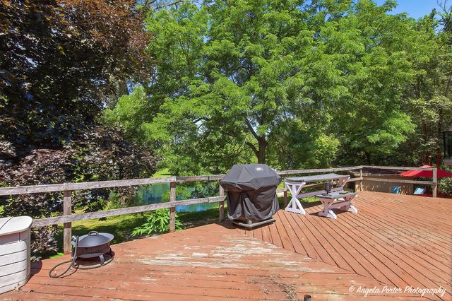 5124 Bonnie Brae Road, Richmond, IL 60071