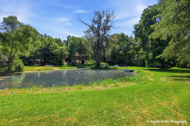5124 Bonnie Brae Road, Richmond, IL 60071