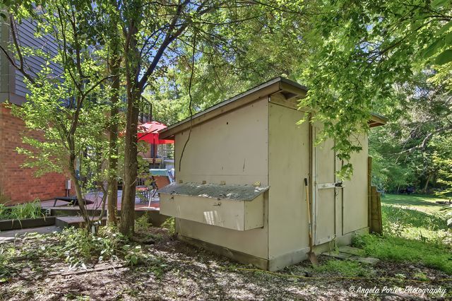 5124 Bonnie Brae Road, Richmond, IL 60071