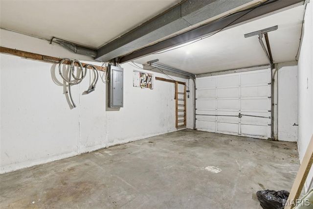 8784 Darnell Place, Jennings, MO 63136