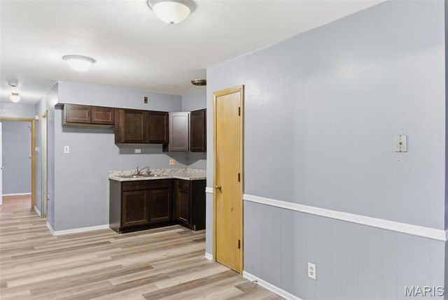 8784 Darnell Place, Jennings, MO 63136