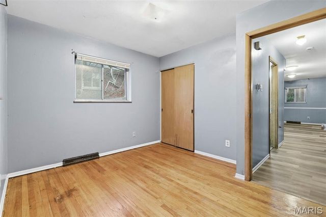 8784 Darnell Place, Jennings, MO 63136