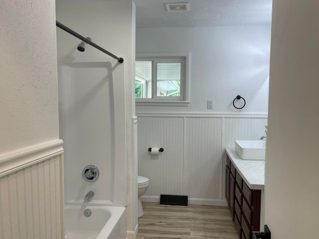 3328 W Harrison Street, Springfield, MO 65802