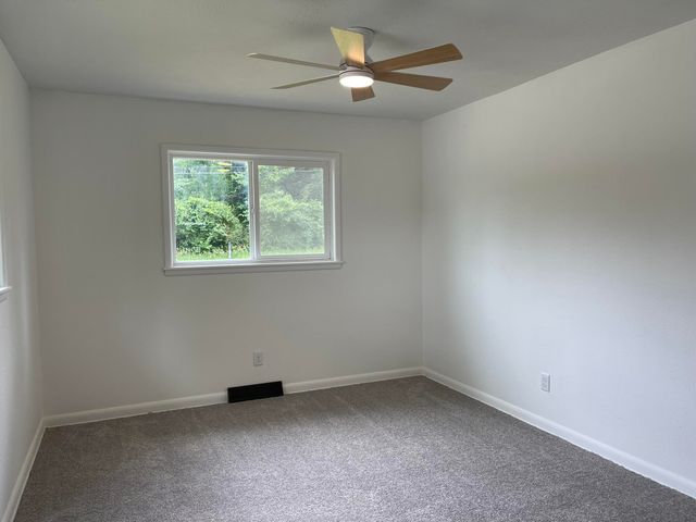 3328 W Harrison Street, Springfield, MO 65802