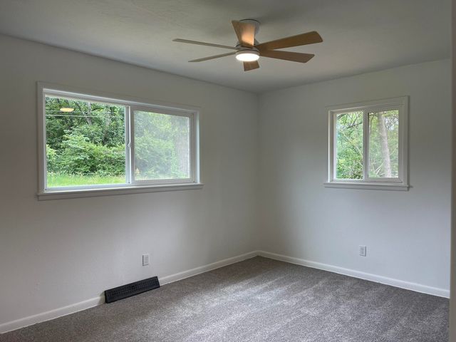 3328 W Harrison Street, Springfield, MO 65802