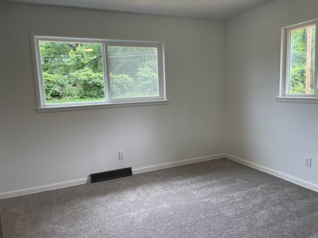 3328 W Harrison Street, Springfield, MO 65802