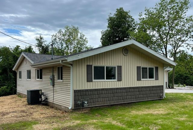 3328 W Harrison Street, Springfield, MO 65802