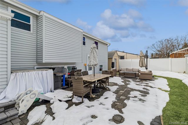 3011 Maine Avenue, Medford, NY 11763