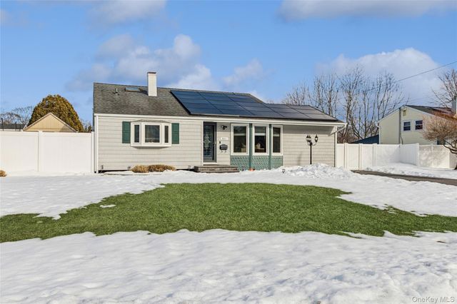 3011 Maine Avenue, Medford, NY 11763