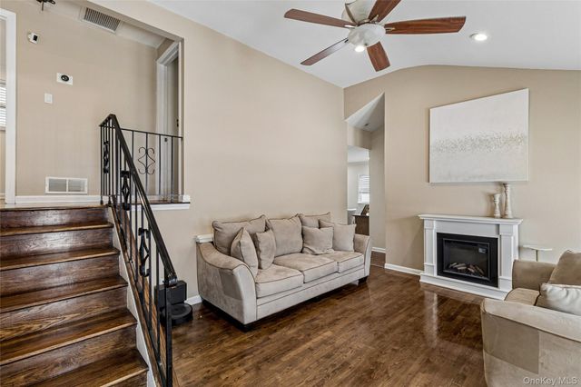 3011 Maine Avenue, Medford, NY 11763