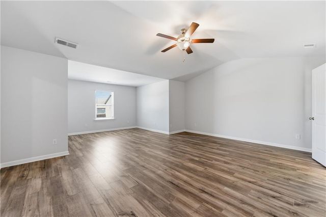 303 Eleanora Crossing, Loganville, GA 30052