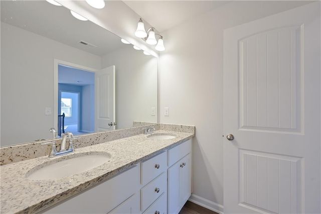 303 Eleanora Crossing, Loganville, GA 30052