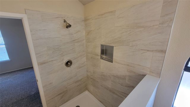 3217 Cliffview Drive, Corinth, TX 76210