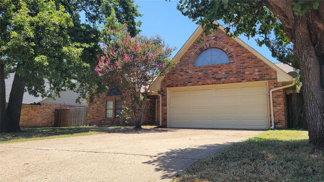 3217 Cliffview Drive, Corinth, TX 76210