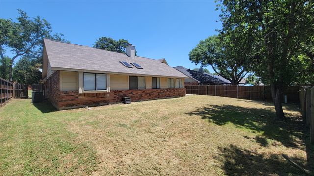 3217 Cliffview Drive, Corinth, TX 76210