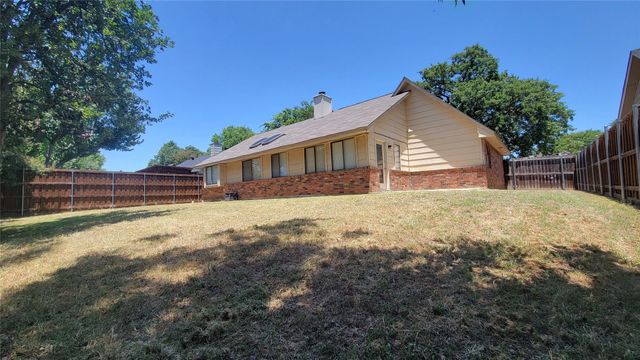 3217 Cliffview Drive, Corinth, TX 76210