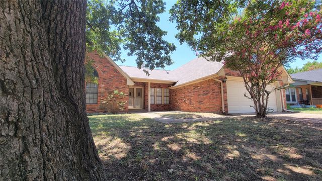3217 Cliffview Drive, Corinth, TX 76210