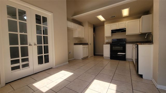 3217 Cliffview Drive, Corinth, TX 76210