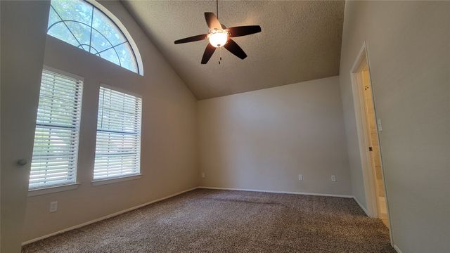 3217 Cliffview Drive, Corinth, TX 76210
