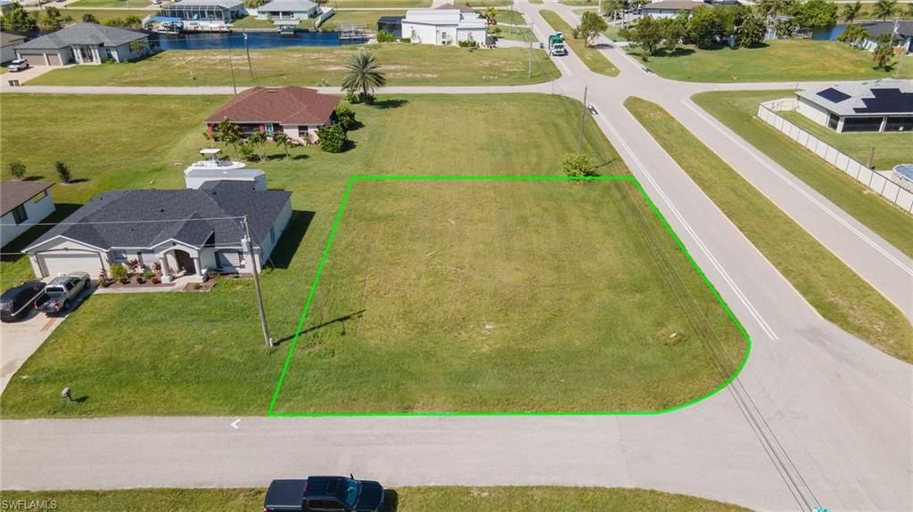 1054 NW 33rd PL, CAPE CORAL, FL 33993 — photo 2