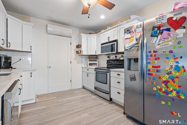 24 Postman Highway, North Haven, CT 06473