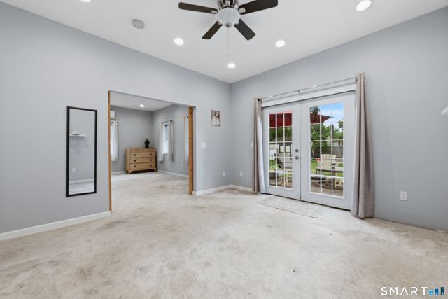 24 Postman Highway, North Haven, CT 06473