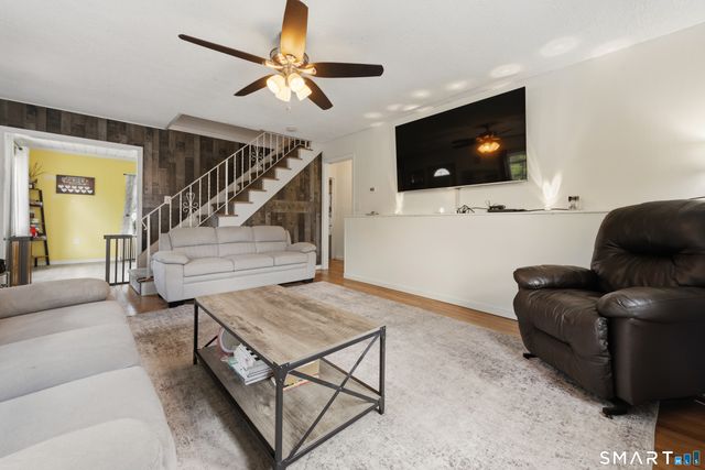 24 Postman Highway, North Haven, CT 06473