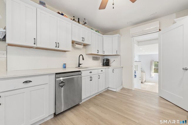 24 Postman Highway, North Haven, CT 06473