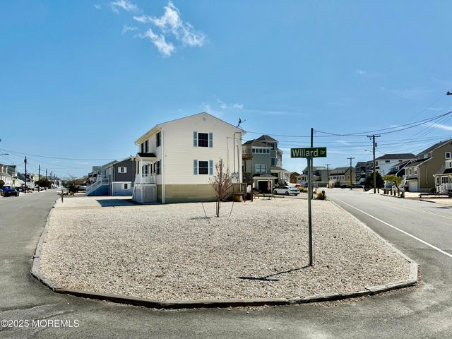 19 Willard Drive, Beach Haven West, NJ 08050