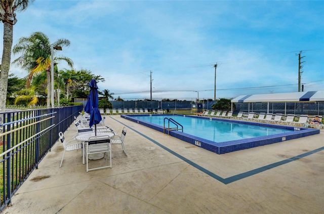 13950 Via Flora D, Delray Beach, FL 33484