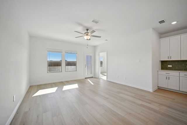 210 Winchester Hill Lane, Princeton, TX 75071