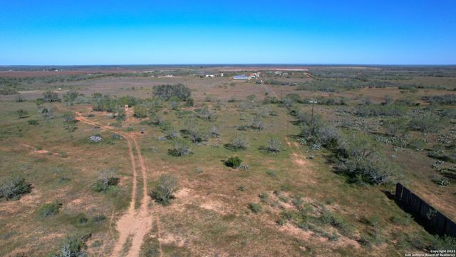 1913 County Road 3000, Pearsall, TX 78061
