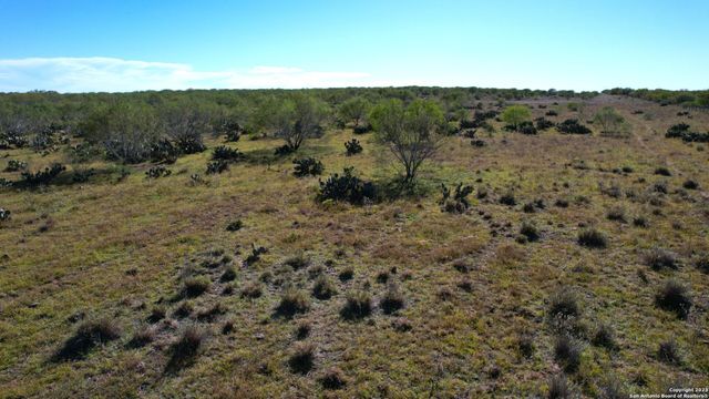 1913 County Road 3000, Pearsall, TX 78061