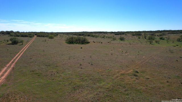 1913 County Road 3000, Pearsall, TX 78061