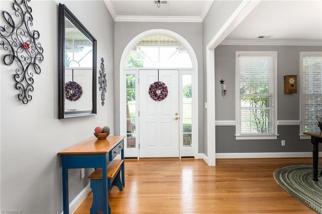 7600 Pond Court, Kernersville, NC 27284