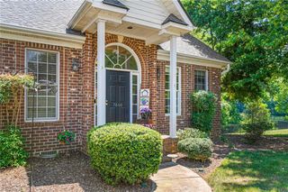 7600 Pond Court, Kernersville, NC 27284