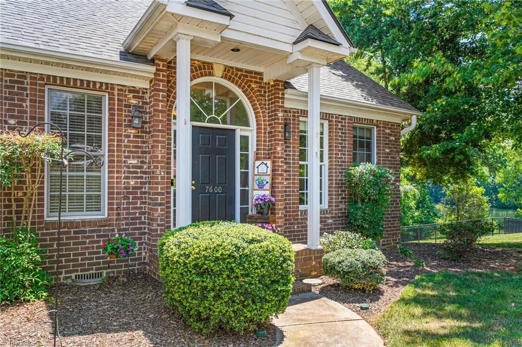 7600 Pond Court, Kernersville, NC 27284
