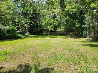 198 Fayetteville Street 83, Asheville, NC 28806