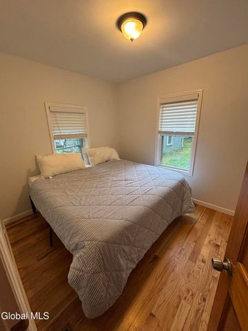 165 Lake Avenue 2, Saratoga Springs, NY 12866