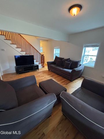 165 Lake Avenue 2, Saratoga Springs, NY 12866