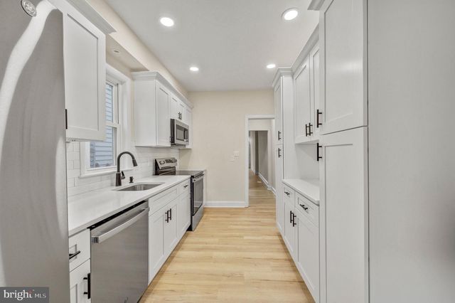 207 JACKSON ST, Trenton, NJ 08611