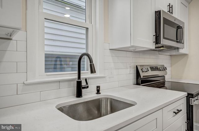 207 JACKSON ST, Trenton, NJ 08611